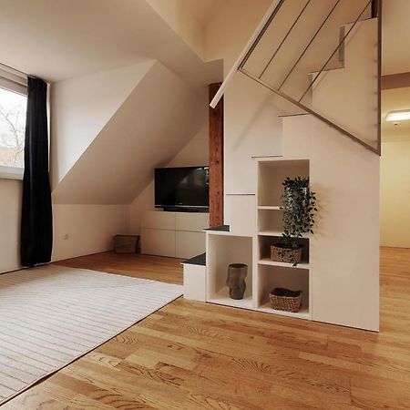 Homiestay City-Apartment, Balkon & Parkplatz Вюрцбург Екстер'єр фото